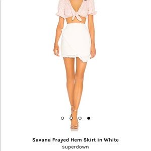NWT Superdown Revolve Savana Frayed Hem Skirt in White